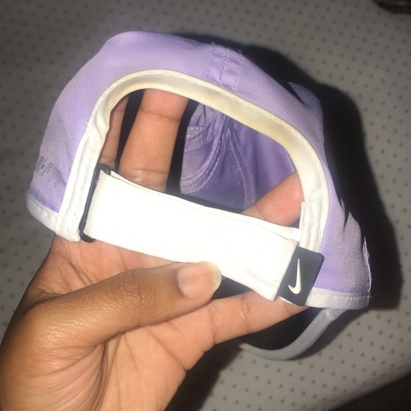 NIKE hat - Picture 3 of 3